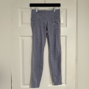 Nike Womens Dri Fit Lilac Leggings Size Small